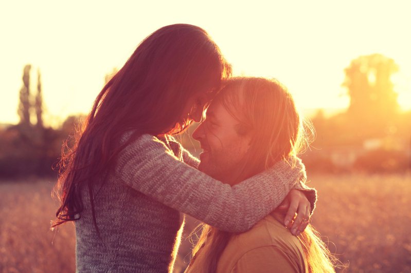 女網友分享3招讓遠距情侶維持感情的方法。圖片來源／ingimage
