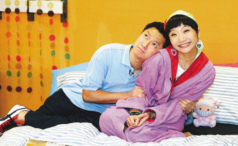 謝祖武（左）、陶子的「安室愛美惠」深受觀眾歡迎。圖＼聯合報系資料照(2004/09/12 王宏光攝影)