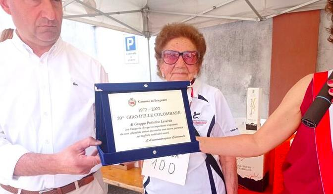 义大利一名100岁妇女育特若（Uderzo）重新换发了驾照，成为该国近年来被认为适合驾驶的至少第三位百岁人瑞。截自推特(photo:UDN)