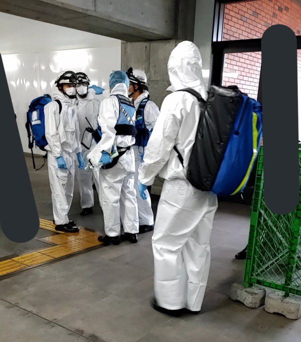 日本东武野田线电车遭人泼洒不明物体，造成2位乘客不适。图撷取自(photo:UDN)