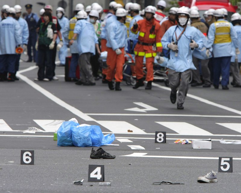 2008年东京秋叶原街头发生随机杀人案，兇手加藤智大近日正式执行死刑。美联社资料照片(photo:UDN)