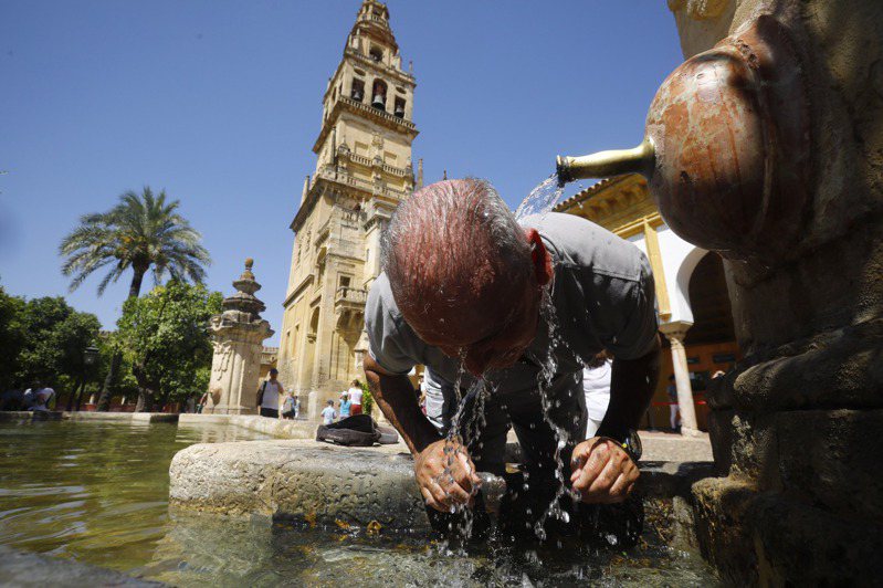 西班牙今夏的极端热浪造成超过千人中暑丧生。欧新社(photo:UDN)