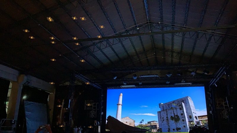 2022宜蘭映像節今天開幕，24台無人機的光影表演揭開為期一個月藝文序幕。記者林佳彣／攝影
