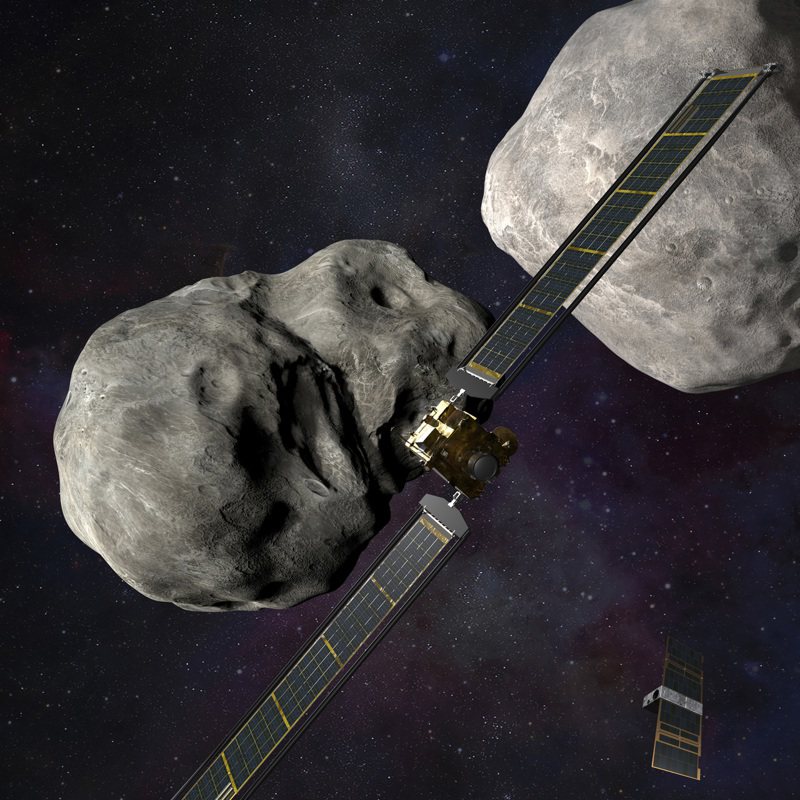 美国国家航空暨太空总署（NASA）一架太空飞行器将于26日撞击一颗小行星以微幅改变它的轨道週期，这项测试有助未来建构地球防御遭星体撞击。美联社(photo:UDN)