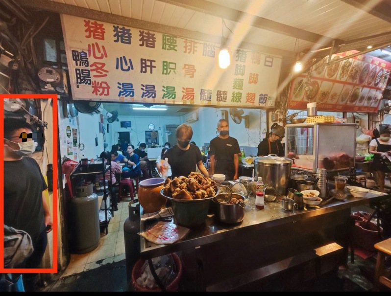 台南排隊名店「阿明豬心」最近有國稅局人員站崗查稅，圖左邊就是查稅人員。圖/讀者提供