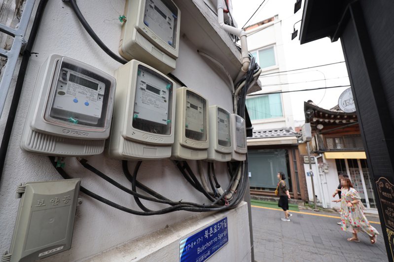 受能源价格大涨与韩元重贬的冲击，南韩今年来的电价涨幅为40多年来最大。（欧新社）(photo:UDN)