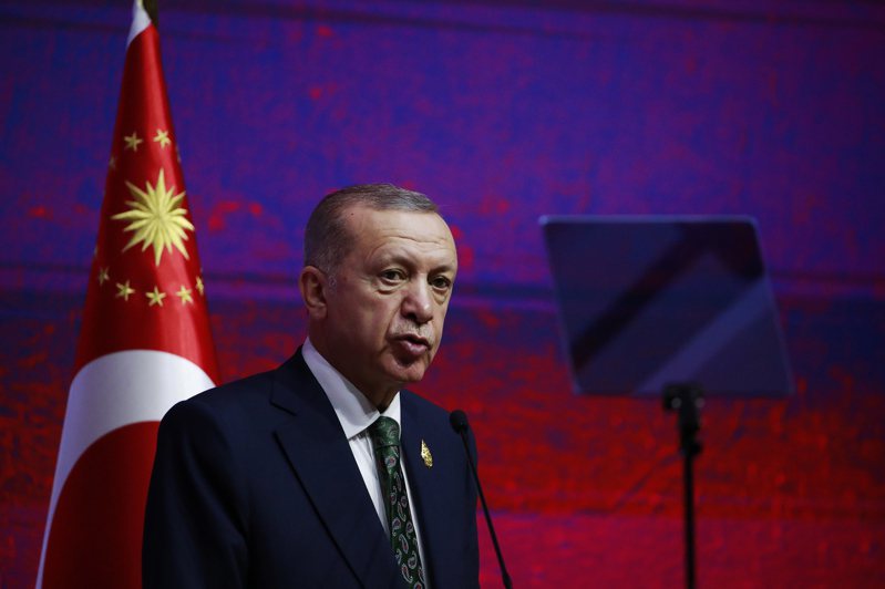 土耳其总统厄多安16日在G20领袖峰会场边举行记者会。欧新社(photo:UDN)