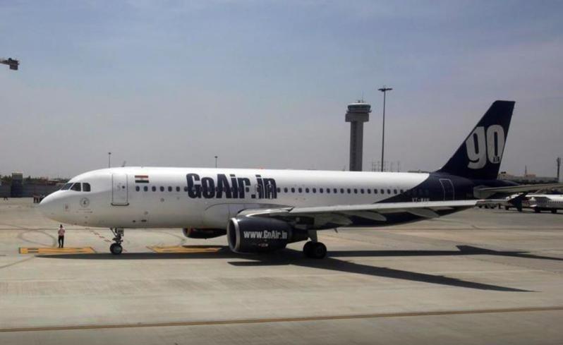印度廉價航空「捷行航空」（Go First）一架從邦加羅爾市前往德里的航班，9日把約50名乘客遺留在停機坪的接駁車上後便起飛，讓旅客相當傻眼。路透