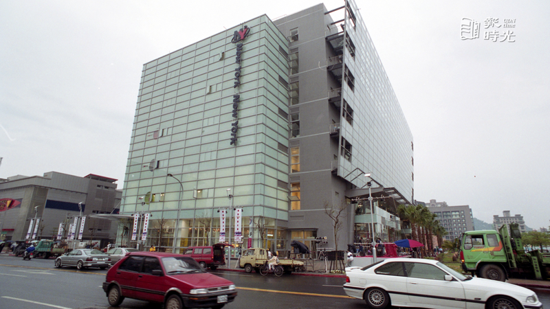 台北市紐約紐約購物中心開幕。圖／聯合報系資料照（2000/04/01 徐世經攝影）