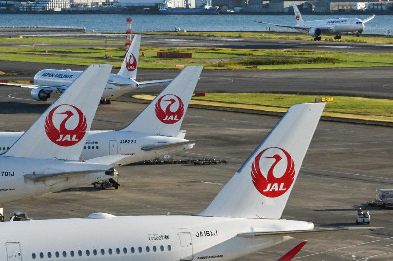日本航空示意圖，非當事班機。圖片來源／法國新聞社