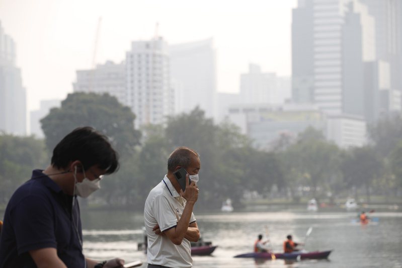 泰国民众近日饱受空污之苦，从今年初到3月5日共有132万民众染上和空污相关的疾病，其中主要是唿吸道疾病、皮肤疾病和眼疾。欧新社(photo:UDN)
