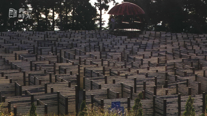 大雪山森林遊樂區內有全省最高的迷宮，因年久失修，東勢林管處正考慮以市調方式決定其存廢。圖／聯合報系資料照
（1998/07/29　林宛諭攝影）