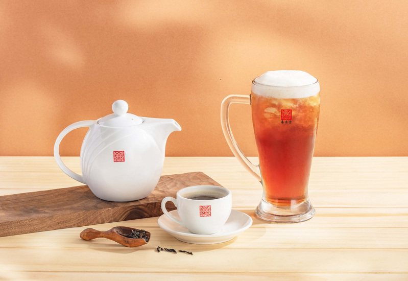 春水堂桃二航分店獨家開賣「台灣蜜香紅茶」。圖／春水堂提供
