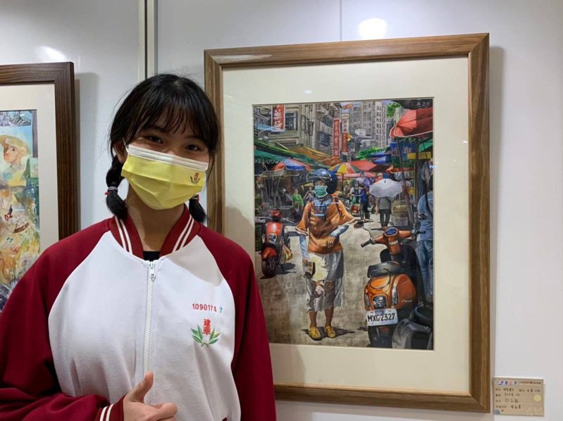 建華國中美術班學生許品靚曾經拿下全國學生美術比賽西畫類市賽第一。圖／竹市府提供