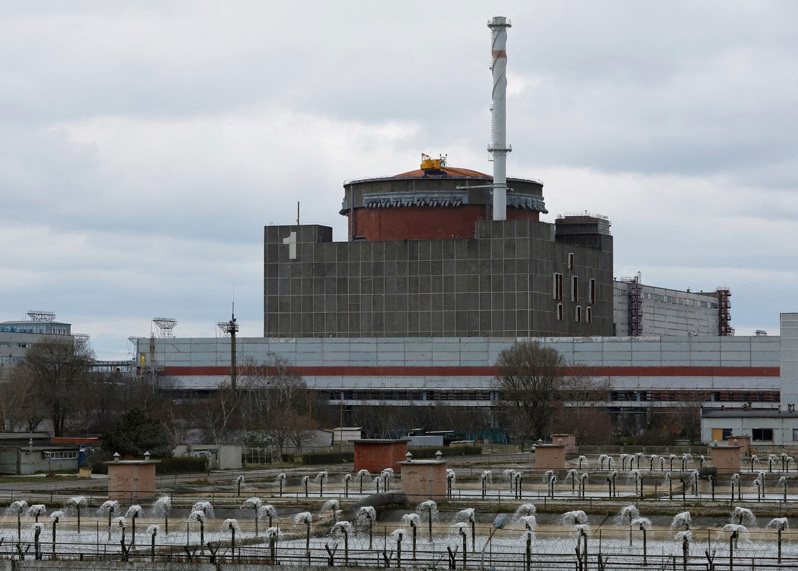 烏克蘭境內俄羅斯控制區的俄國官員今天表示，札波羅熱核電廠再度與電網斷聯，已切換至備用和緊急電源發電機。 圖／路透社資料照