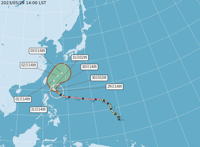 中央氣象局預報員謝佩芸下午指出，瑪娃颱風還是中度颱風，以颱風速度和路徑預估，今天晚間到深夜可能發布海上颱風警報。圖／取自氣象局