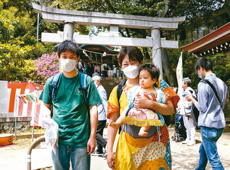 日本去年新生儿总数写历史新低，首相岸田文雄宣布要斥资250亿美元拯救生育率。（欧新社）(photo:UDN)
