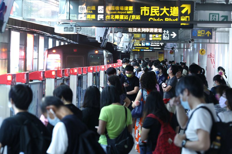 台北捷運將在15個車站新增列車到站「韓語」廣播，預計8月底上線。圖／聯合報系資料照