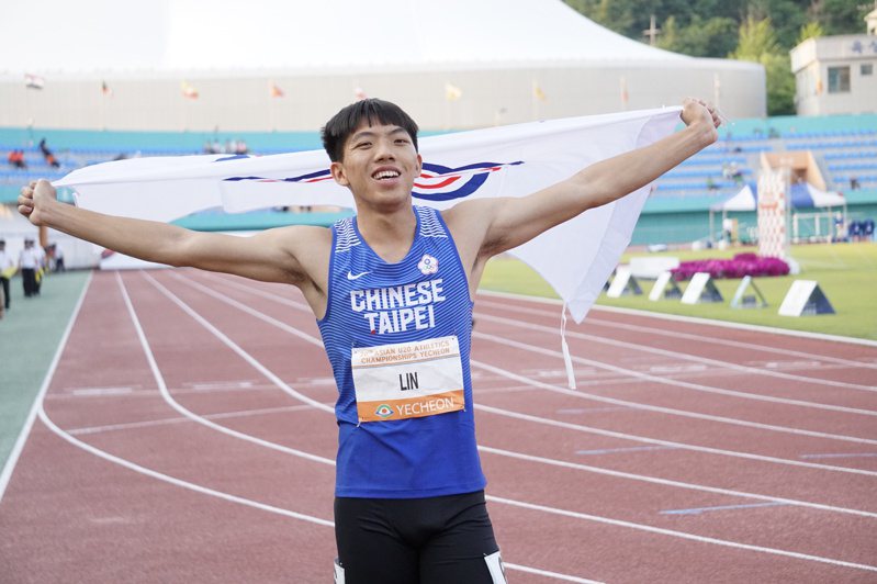 林仲威在男子400公尺跨欄拿下一面銅牌。記者劉肇育／攝影