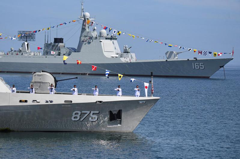 印尼「科莫多-2023」多國海上聯合演習落幕，圖為參演的印尼軍艦。路透社