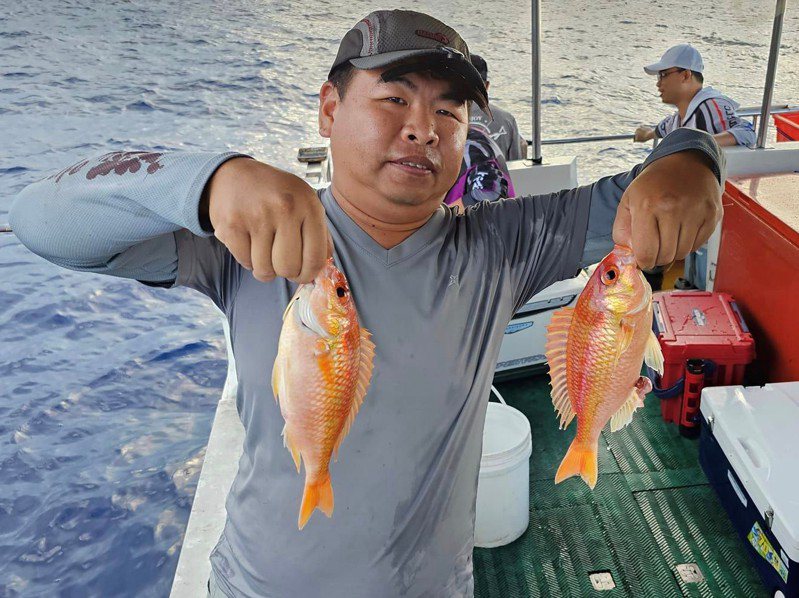 海鯽魚外表呈現喜氣的橘紅色，肉質細嫩香甜，相當受到釣客歡迎。圖／讀者提供