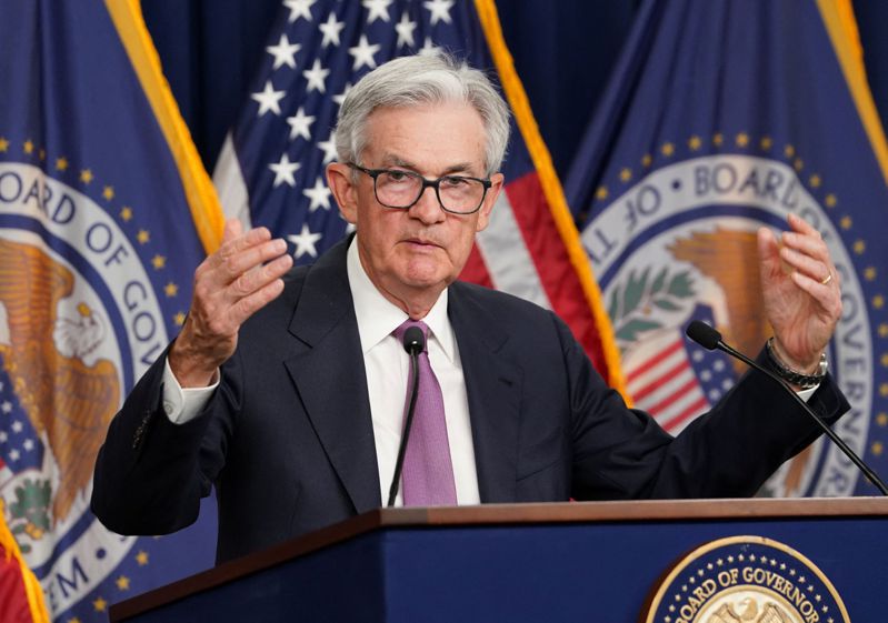 美國聯準會（Fed）主席鮑爾14日在會後記者會上表示，6月會議雖暫不升息，但7月仍可能升息。路透