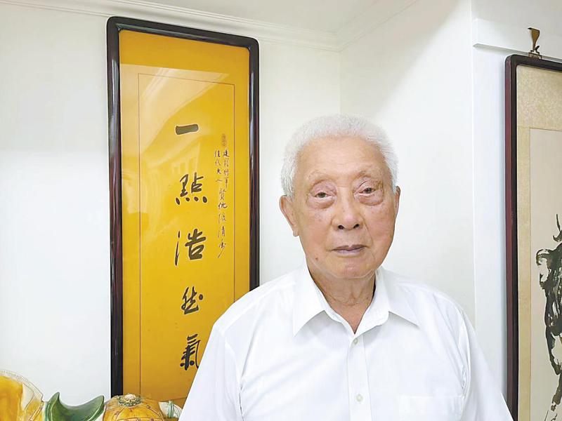 已退役多年的陸軍二級上將、前陸軍總司令陳廷寵接受中共黨媒環球時報專訪。   環時網
