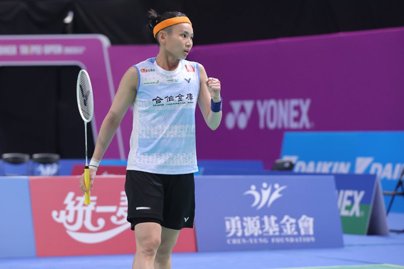 台北羽球公開賽4強賽，戴資穎以直落二勝出，有望挑戰最多冠紀錄。記者許正宏／攝影