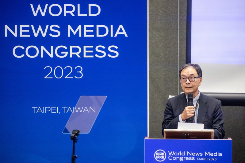 世界新聞媒體年會今天在台北舉行，來自57國逾900名編輯和媒體高層齊聚一堂，聯合報執行董事項國寧開幕致詞。記者潘俊宏／攝影