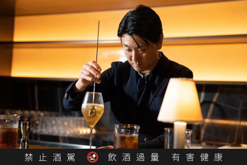 日籍國際頂尖調酒師、2015年Wolrd Class世界冠軍金子道人。圖／國城建設提供。提醒您：禁止酒駕 飲酒過量有礙健康。