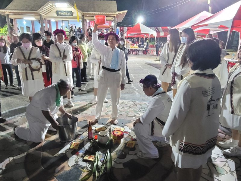 圖為台南市西拉雅族「頭社太祖夜祭」。圖／取自台南市政府網站