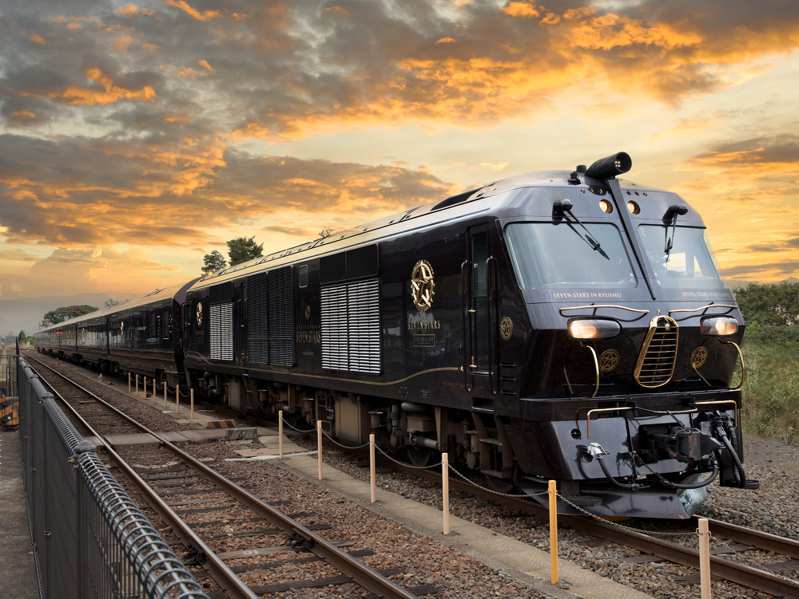 九州七星被譽為有錢也搭不到的夢幻列車。圖／JR九州提供