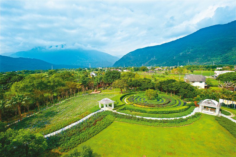 占地萬坪的秧悅美地，乃是台灣唯一以香草為主題的度假莊園。圖／有行旅提供