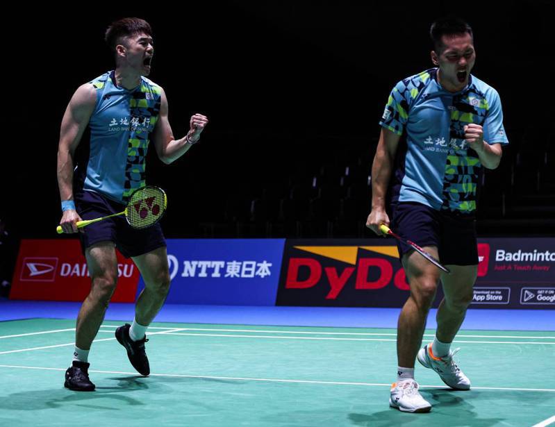 王齊麟(左)與李洋。 Badminton photo提供