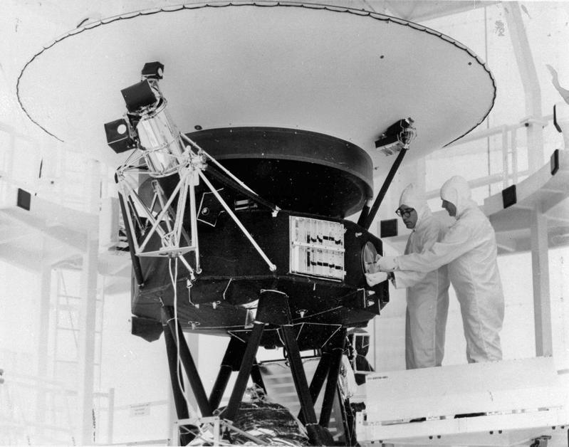NASA日前誤發錯誤指令，導致於46年前發射離開地球的航海家2號探測器（Voyager 2）與地球失聯至今。美聯社