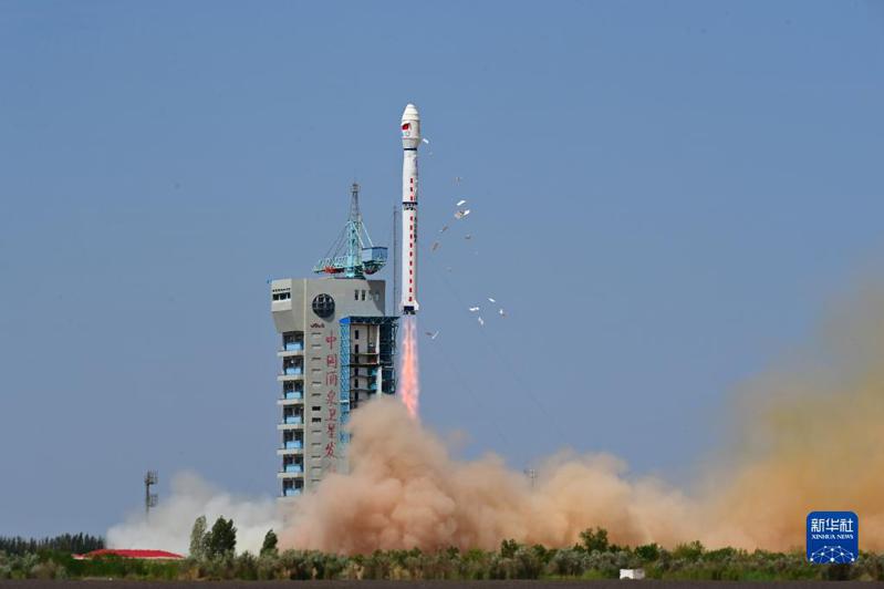 8月3日11時47分，大陸在酒泉衛星發射中心使用長征四號丙運載火箭，成功將風云三號06星發射升空，衛星順利進入預定軌道。 新華社