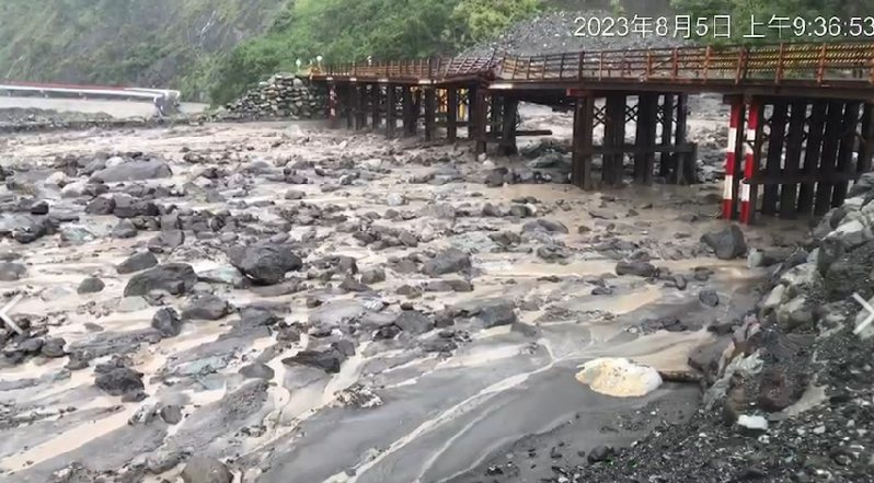[討論] 130億打造的橋樑道路毀於颱風，合理嗎？