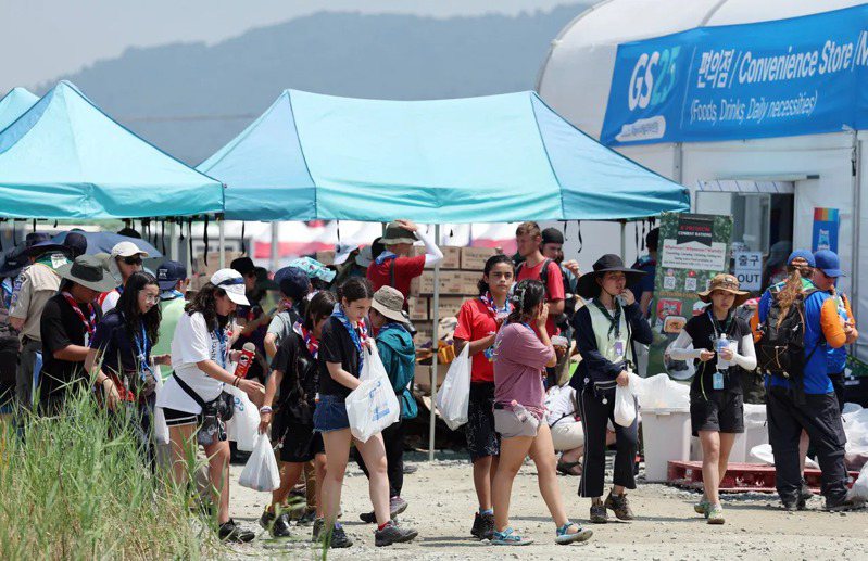 第25屆世界童軍大露營在南韓舉行，但活動至今已傳出近千人受到熱傷害。美聯社