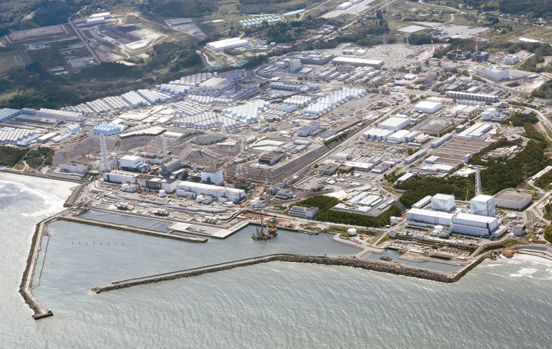 日本政府24日正式啟動福島電廠核廢水排海作業。（美聯社）