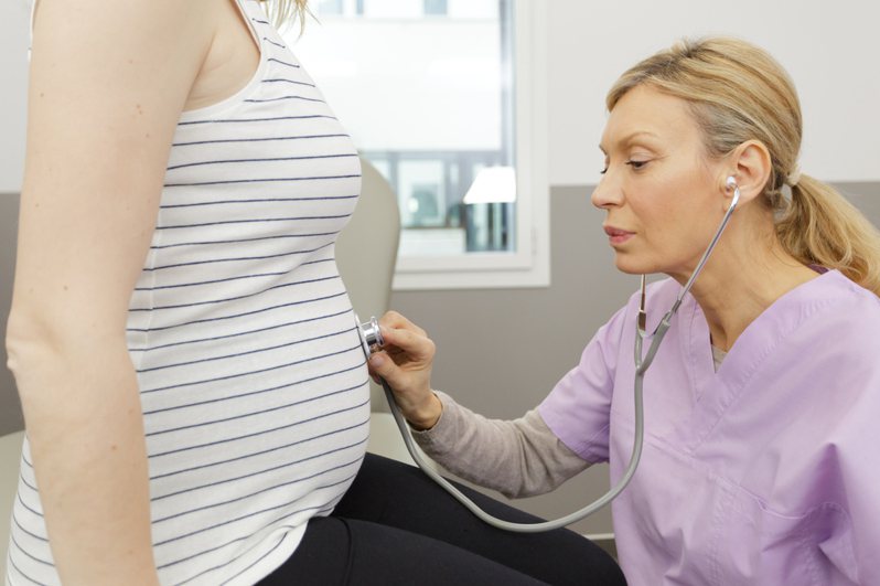 懷孕相關的保險眉角很多，提早規劃好才能讓媽媽和小孩都有保障。 示意圖／ingimage