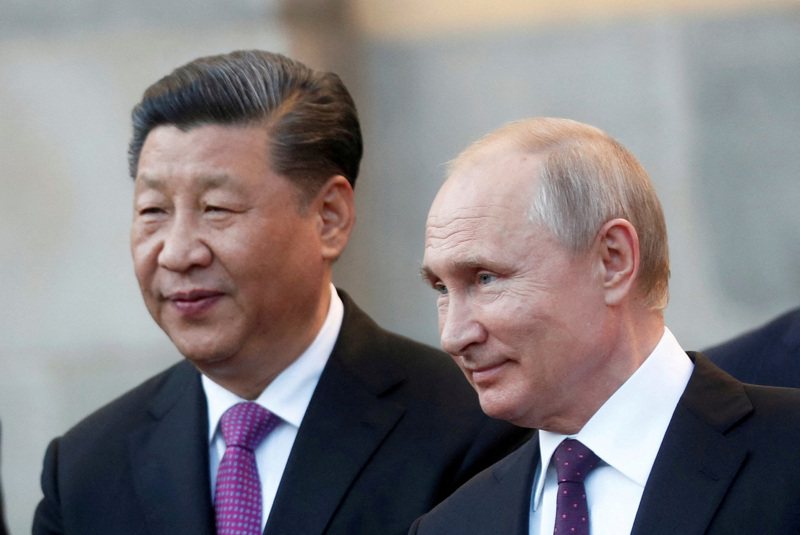 圖為大陸國家主席習近平（左）與俄羅斯總統普亭（右）。路透社