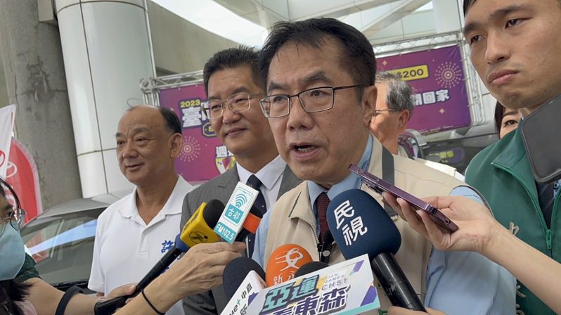 台南市長黃偉哲呼籲全民動起來對抗登革熱。記者吳淑玲／攝影