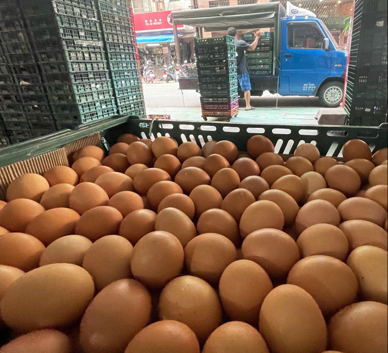 巴西進口蛋標示不實引發外界疑慮，民眾擔心有無「混」蛋。圖為雞蛋批發示意圖，非新聞當事雞蛋。記者潘俊宏／攝影