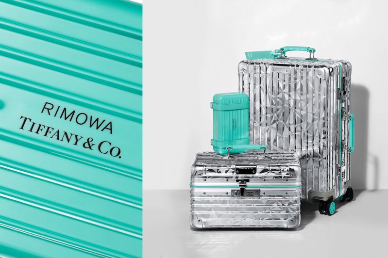 一如先前預測，RIMOWA聯名Tiffany & Co.系列，帶來珠寶收納箱 登機箱與隨身包，皆採限量推出。圖／Tiffany & Co.提供