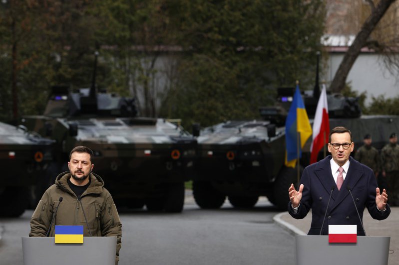 在華沙和基輔之間的緊張氣氛持續多日之後，烏克蘭總統澤倫斯基在未提前對外公布的情況下到訪波蘭。美聯社資料照