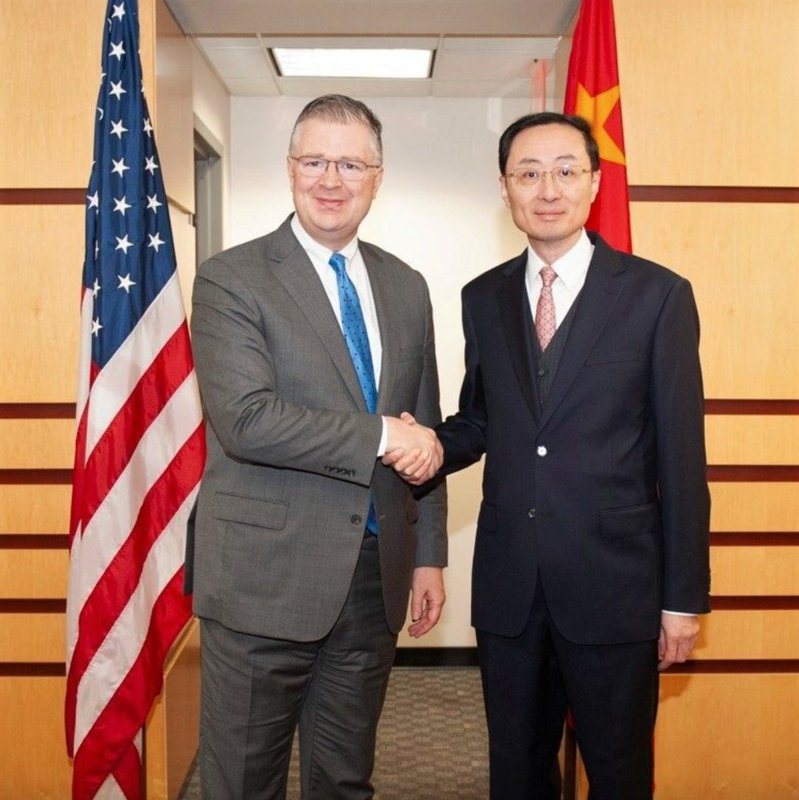 中國外交部副部長孫衛東27日在華府會晤美國國務院亞太助卿康達。（取自美國國務院亞太事務局X平台帳號）