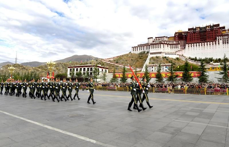 大陸將「西藏」的英文改為以漢語拼音的「Xizang」，而不再使用「Tibet」。（中新社）