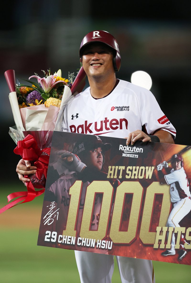 樂天桃猿打者陳俊秀8月29日擊出個人生涯第一千支安打。聯合報系資料照