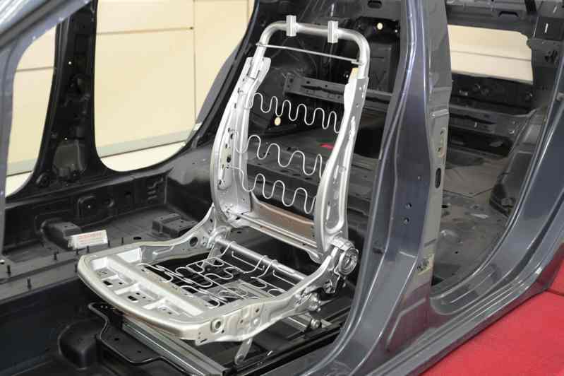 第三代先进高强度汽车用钢980TT可应用于加工成型要求较高的小客车座椅(中钢/提供)