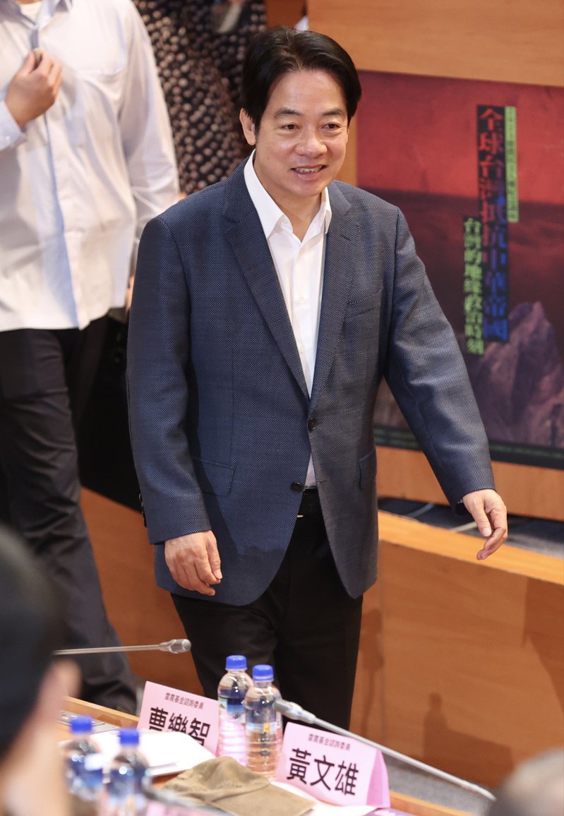 民進黨總統參選人賴清德上午以民進黨主席的身分，出席在台灣大學舉行的「雷震民主人權紀念講座」。記者林俊良／攝影